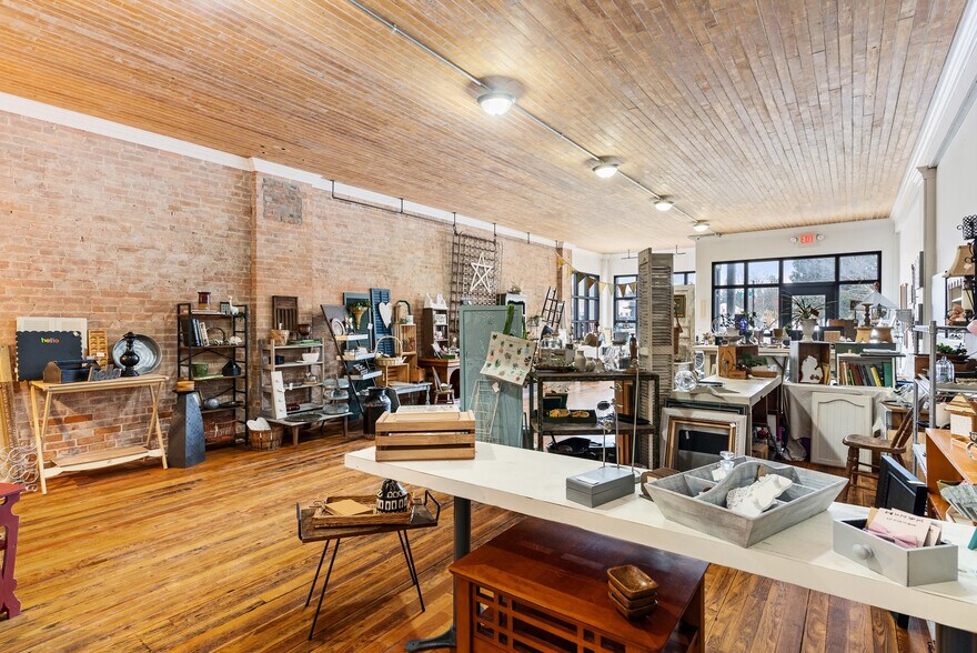 More Photos Of 4654 Water St, Columbiaville Storefront Retail Residential For Sale