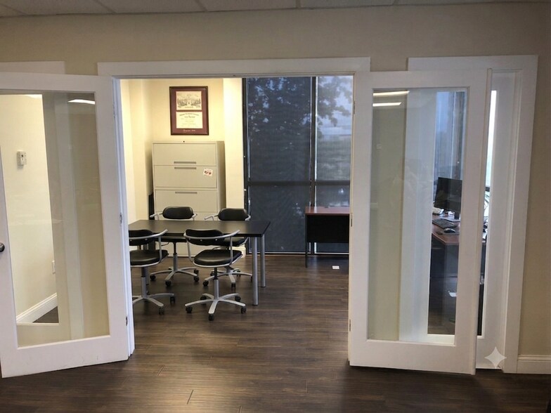 More Photos Of 2450 Hollywood Blvd, Hollywood Loft Creative Space For Sale