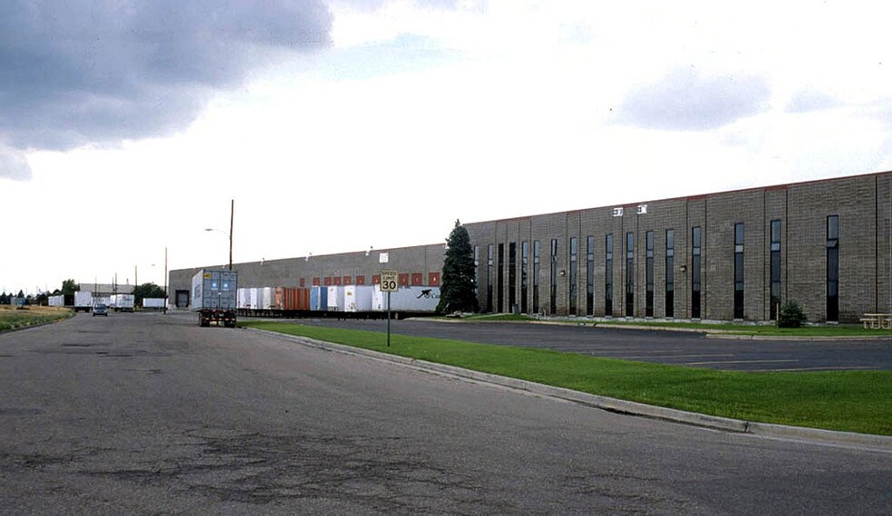 More Photos Of 13331-13333 E 37th Ave, Denver Warehouse For Lease