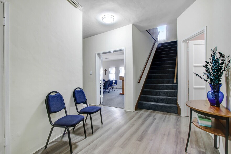 More Photos Of 724 S Glenoaks Blvd, Burbank Religious Facility For Sale