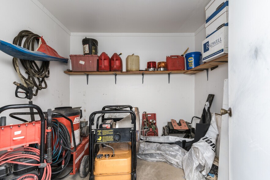 More Photos Of 7 S Highway 91, Downey Self Storage For Sale