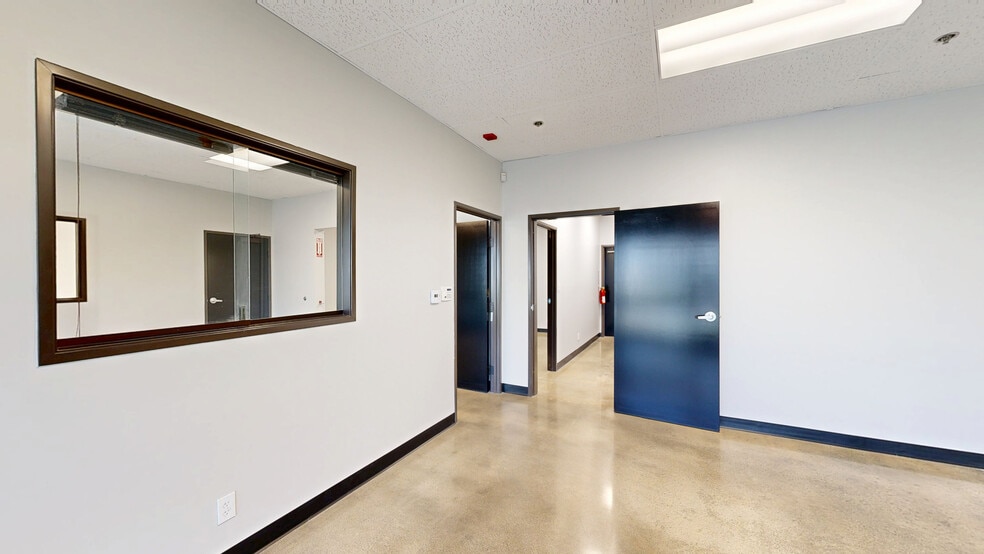 More Photos Of 7617-7621 Somerset Blvd, Paramount Unknown For Lease