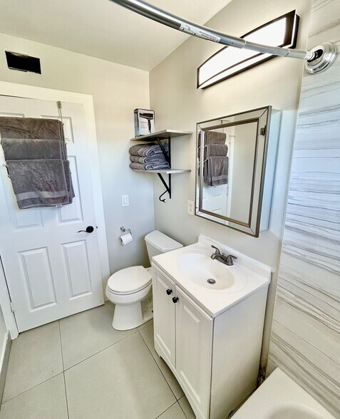 More Photos Of 940 Charles St, West Palm Beach Multifamily For Sale