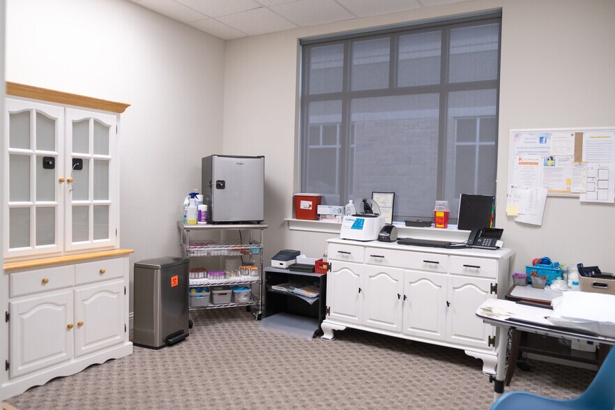 More Photos Of 3951 Alma Rd, McKinney Office For Lease