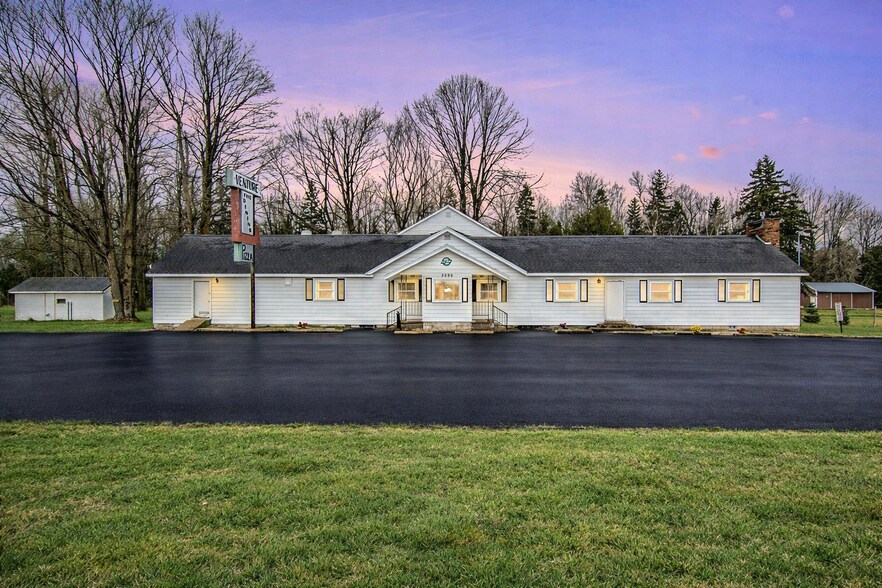 Primary Photo Of 3090 US 23 S, Rogers City Restaurant For Sale