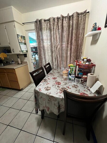 More Photos Of 2360 Mammoth Dr, San Jose Apartments For Sale