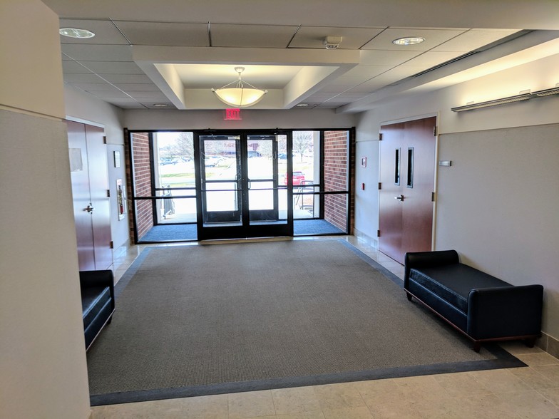 More Photos Of 1651 N Cedar Crest Blvd, Allentown Office For Lease
