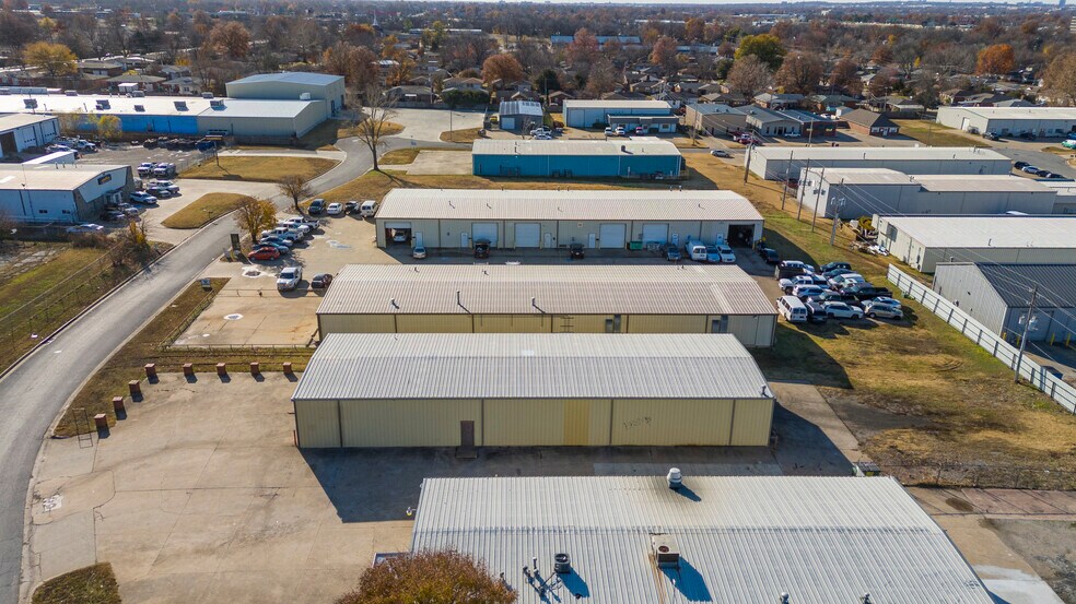 More Photos Of 12 S 111th Ave, Tulsa Service For Lease