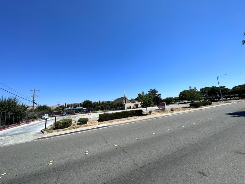 More Photos Of 200 N Abbott Ave, Milpitas Religious Facility For Lease