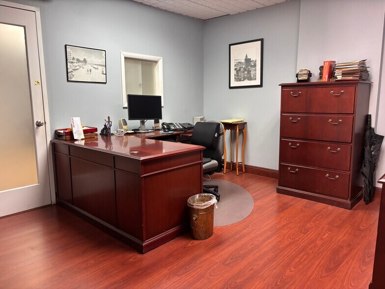 More Photos Of 66-68 W Flagler St, Miami Loft Creative Space For Sale