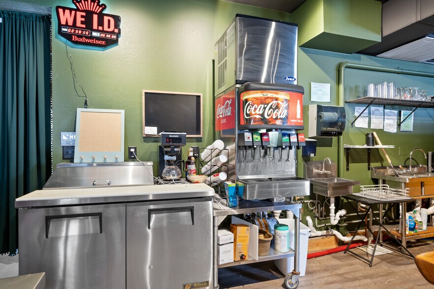 More Photos Of 108 Main St, Stevensville General Retail For Sale