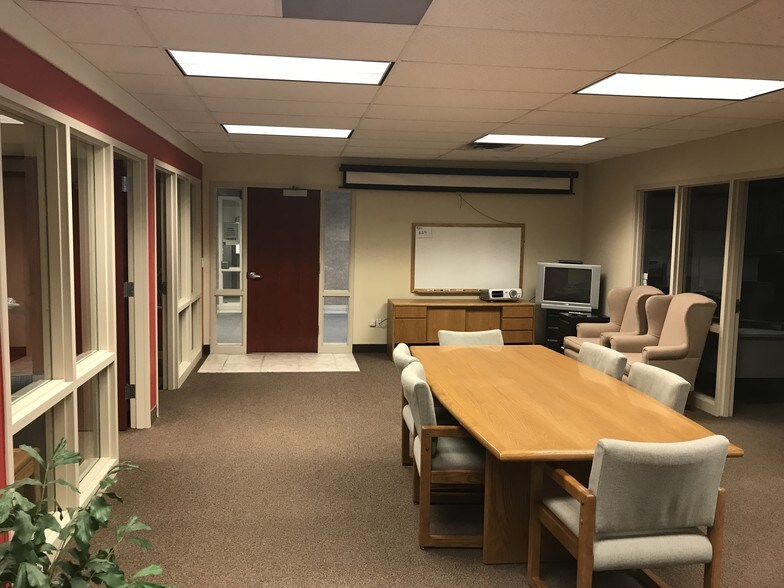 More Photos Of 160 N Main St, Bountiful Office For Lease