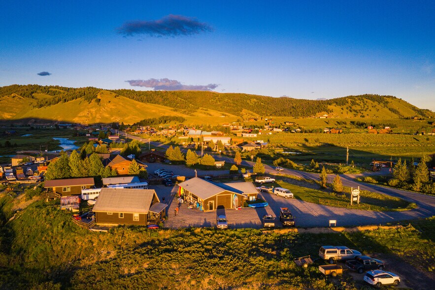 More Photos Of 1150 Eva Falls, Stanley Restaurant For Sale