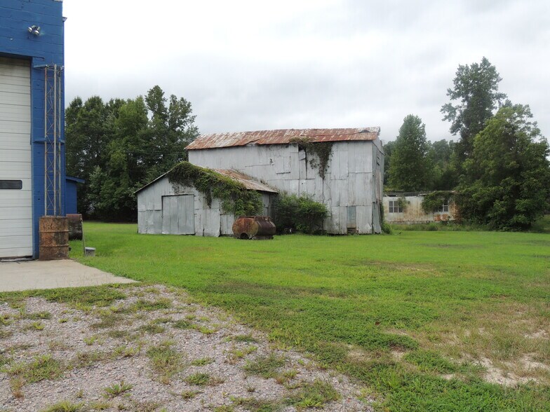 More Photos Of 10353 Doyle Blvd, Mckenney Auto Repair For Sale