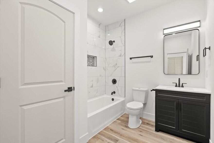 More Photos Of 6538 Rhodes ave, Chicago Apartments For Sale