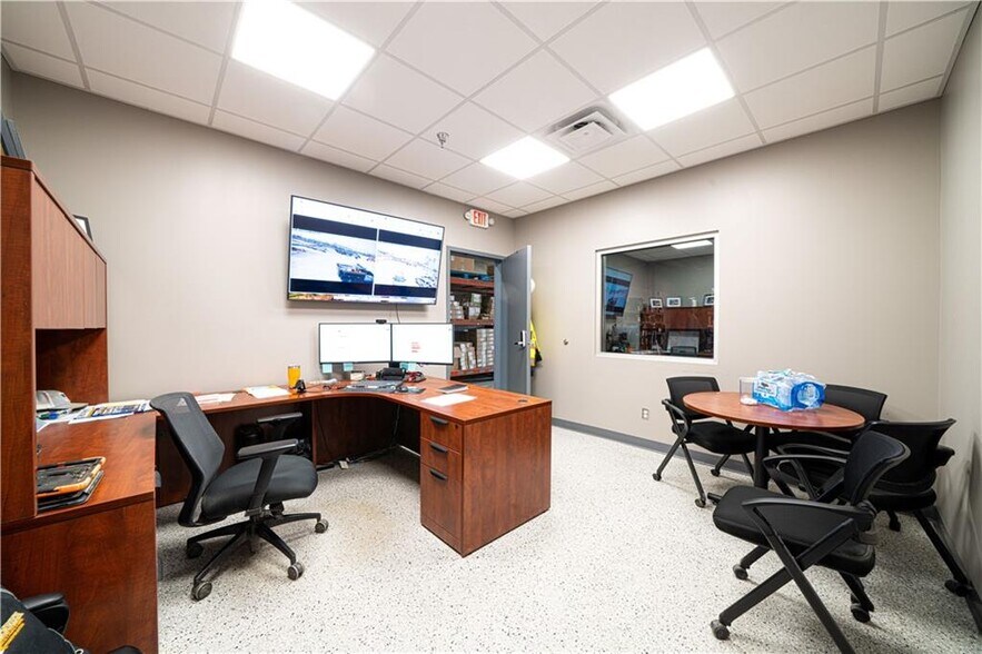 More Photos Of 5326 Lake Ave, Saint Joseph General Retail For Sale