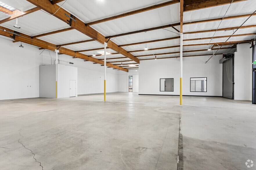 More Photos Of 9610-9680 S La Cienega Blvd, Inglewood Warehouse For Lease