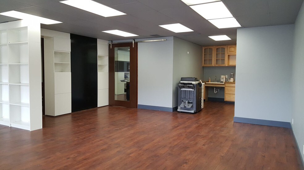 Primary Photo Of 13433 NE 20th St, Bellevue Unknown For Lease