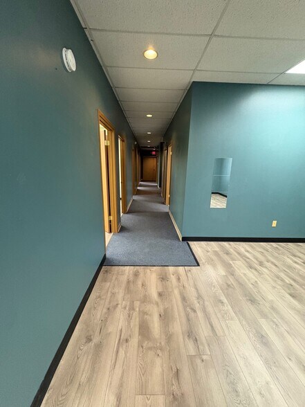 More Photos Of 645 W Highway 50, O'Fallon Storefront Retail Office For Lease