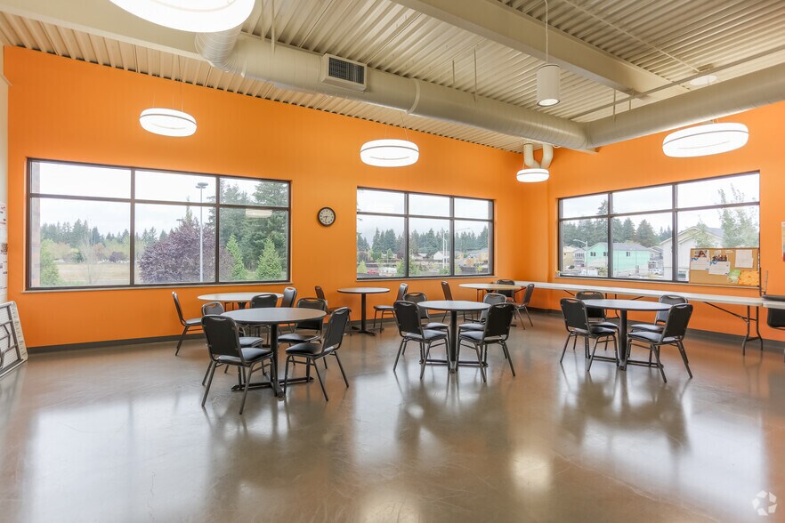 More Photos Of 701 NE 136th Ave, Vancouver Office For Lease