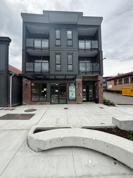 More Photos Of 2549 Montvue St, Abbotsford Apartments For Sale