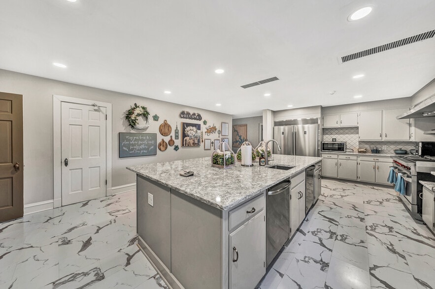 More Photos Of 750 Penn Hall Rd, Union Hall Specialty For Sale