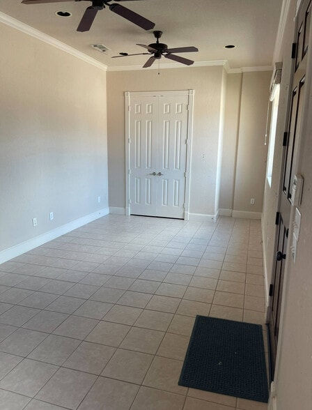 More Photos Of 11123 McCracken Cir, Cypress Office For Sale