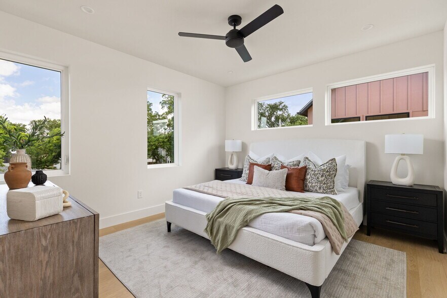 More Photos Of 3528 Gonzales st, Austin Land For Sale