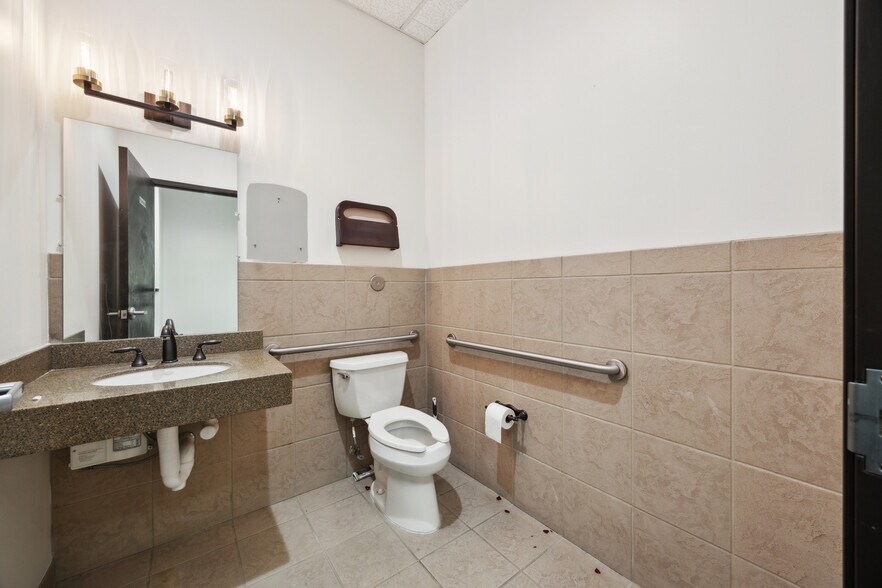 More Photos Of 8837 Lebanon Rd, Frisco Unknown For Lease