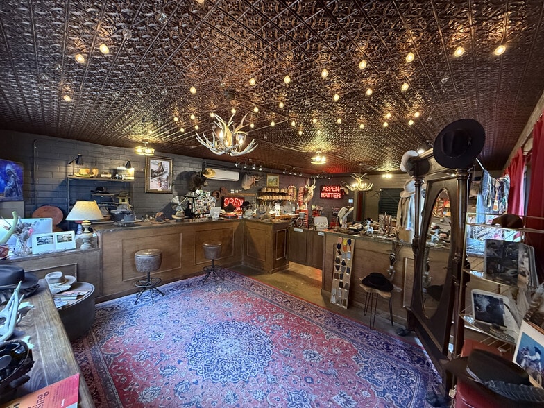 More Photos Of 1410 Barton Springs Rd, Austin Freestanding For Sale