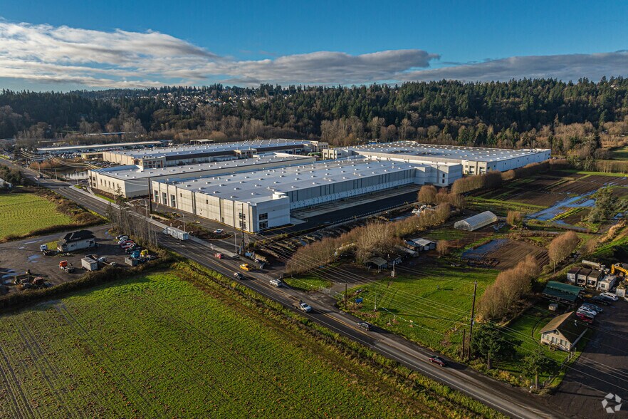 More Photos Of 4195 W Valley Hwy N, Auburn Warehouse For Lease