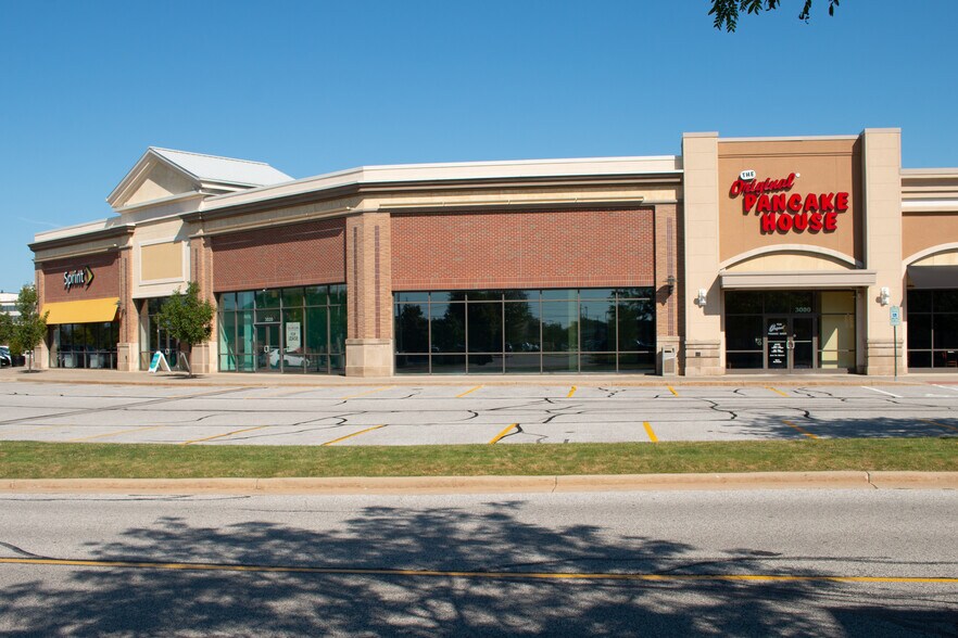 More Photos Of 3171-3221 Westgate Mall, Fairview Park Unknown For Lease