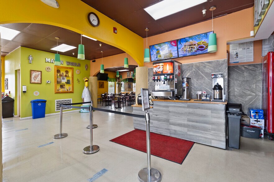 More Photos Of 1908 Hialeah Dr, Seabrook Storefront Retail Office For Sale