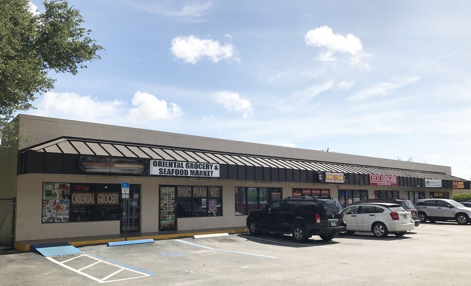 More Photos Of 3355-3365 Lake Worth Rd, Palm Springs Storefront Retail Office For Lease