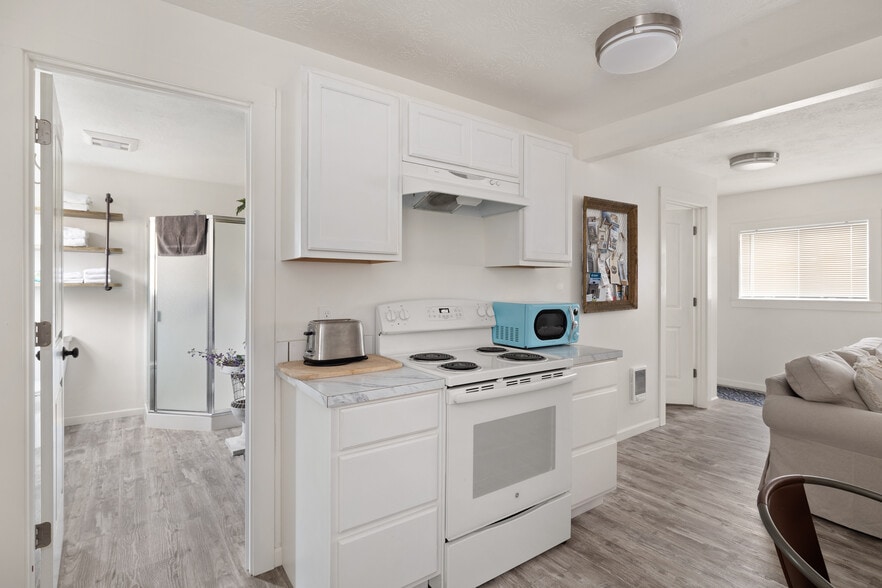 More Photos Of 175 W Bond St, Astoria Storefront Retail Residential For Sale