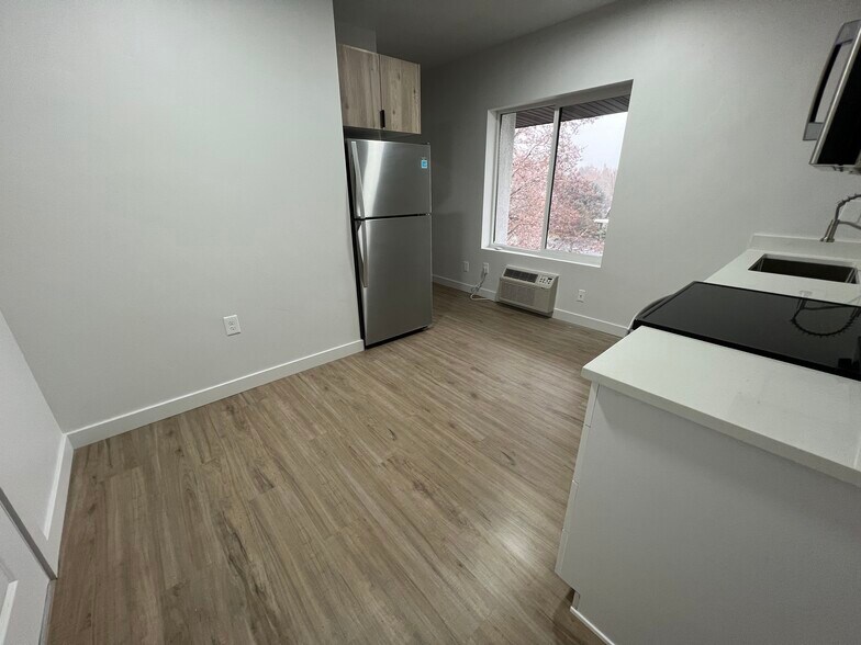 More Photos Of 404 E 5600 S, Salt Lake City Apartments For Sale