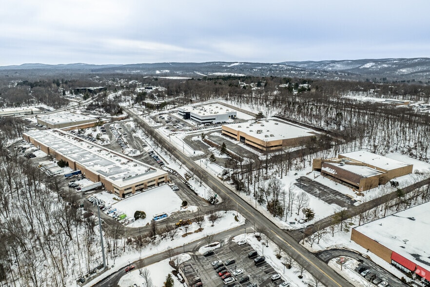 More Photos Of 500 Corporate Dr, Mahwah Light Manufacturing For Sale