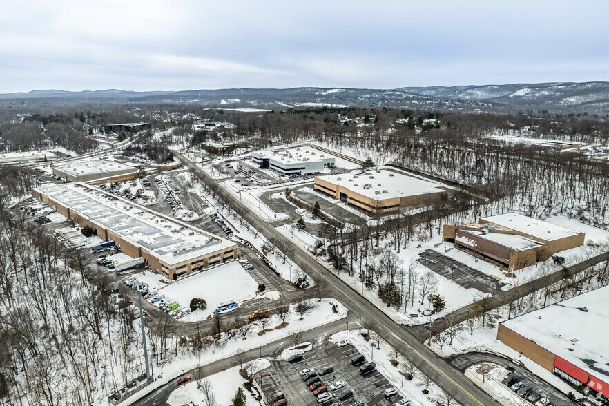 More Photos Of 500 Corporate Dr, Mahwah Flex For Sale