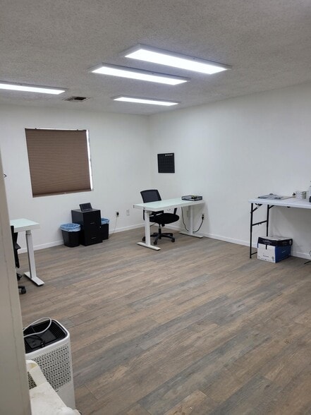 More Photos Of 2775 Betty Ln, Las Vegas Service For Lease