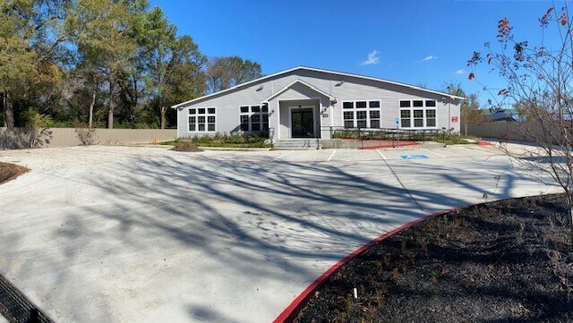 Primary Photo Of 12414 Dawn Rd, Houston Healthcare For Sale