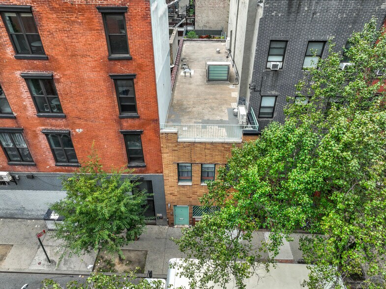 More Photos Of 402 W 40th St, New York Office For Sale