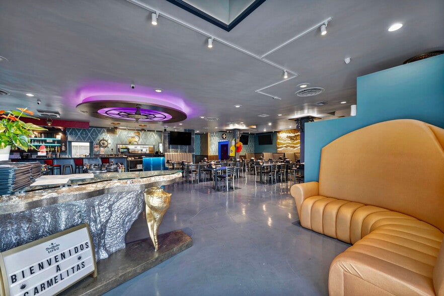 More Photos Of 2021 E Charleston Blvd, Las Vegas Storefront Retail Office For Lease