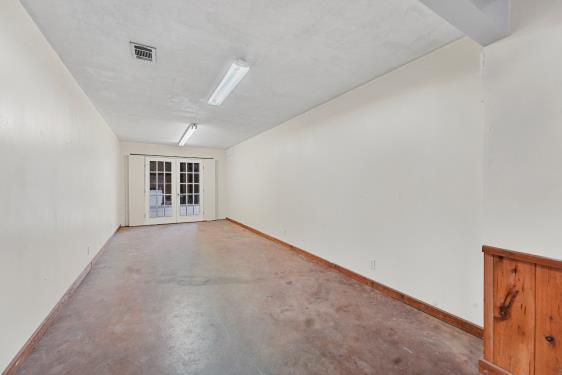 More Photos Of 20787 US Highway 59, New Caney Light Distribution For Sale