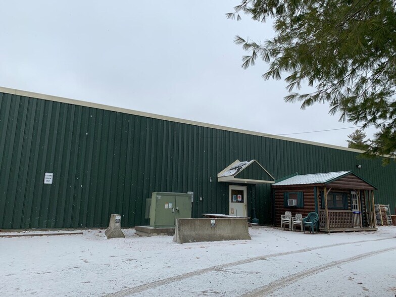 More Photos Of 49 Industrial Park Rd, Keeseville Warehouse For Lease