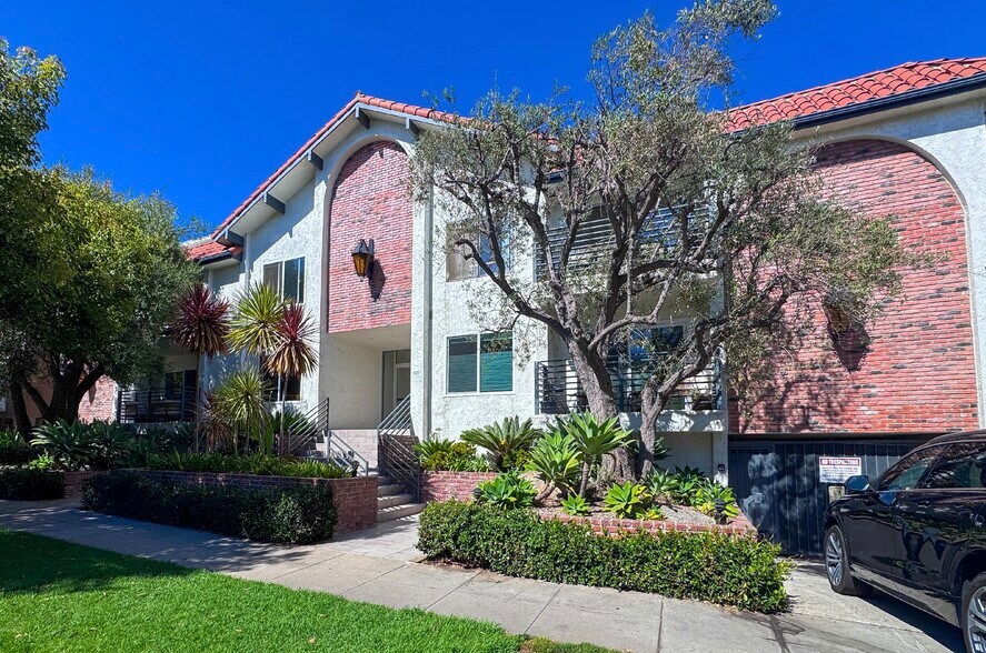 More Photos Of 1015 3rd St, Santa Monica Apartments For Sale