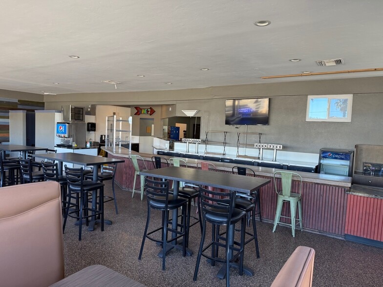 More Photos Of 1001 S Coast Hwy, Oceanside Restaurant For Sale