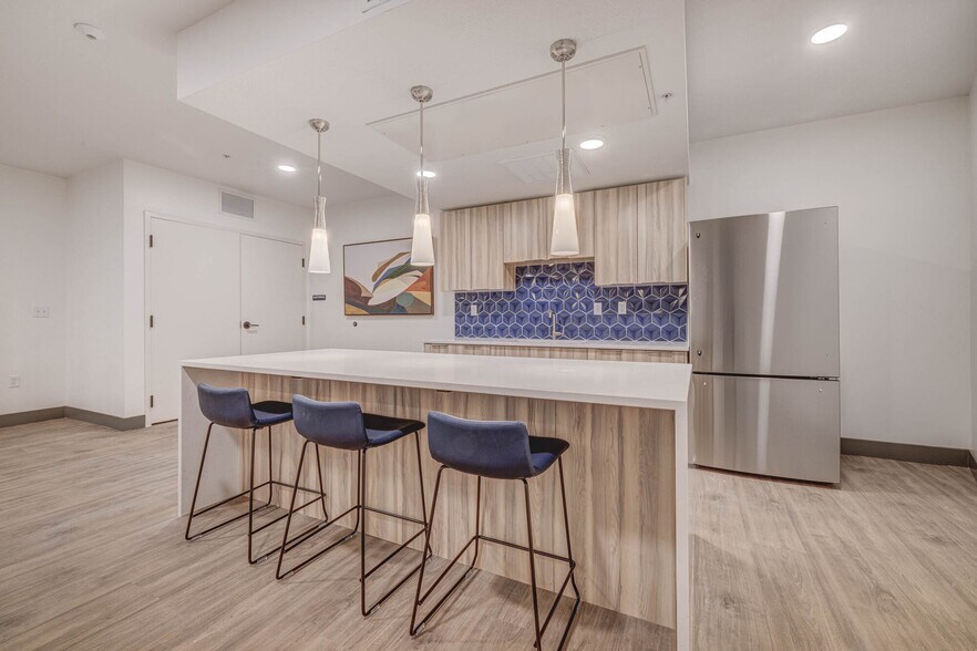 More Photos Of 447 W 4800 S, Murray Apartments For Lease