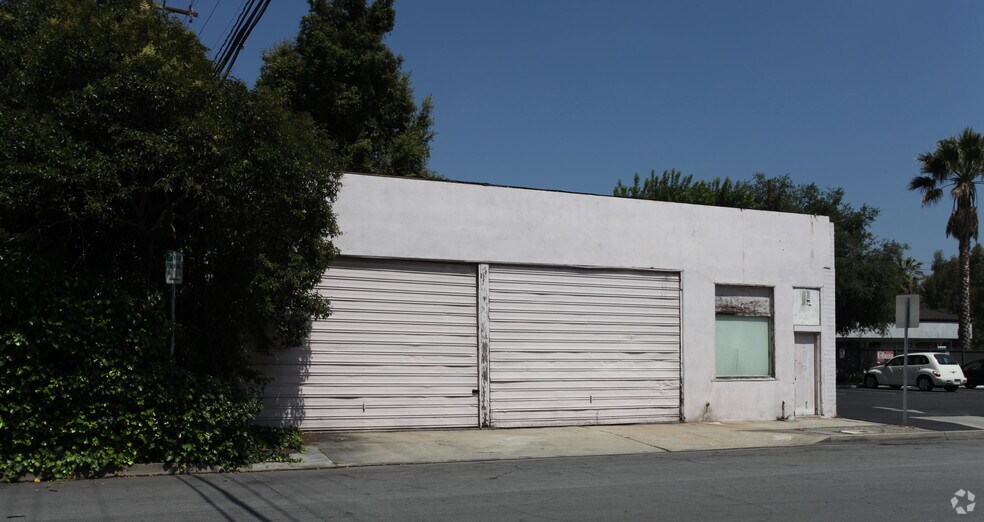 More Photos Of 20 San Rafael Rd, Arcadia Warehouse For Lease