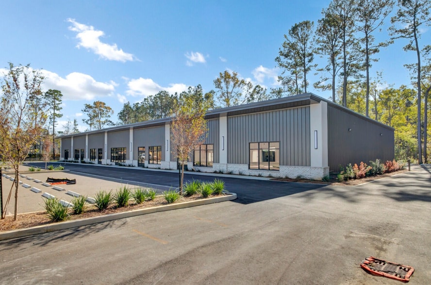 More Photos Of 10359 Highway 78, Summerville Flex For Lease