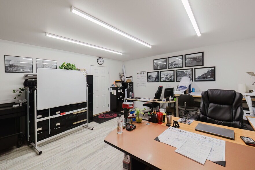 More Photos Of 5706 Bethel Rd, Port Orchard Warehouse For Sale